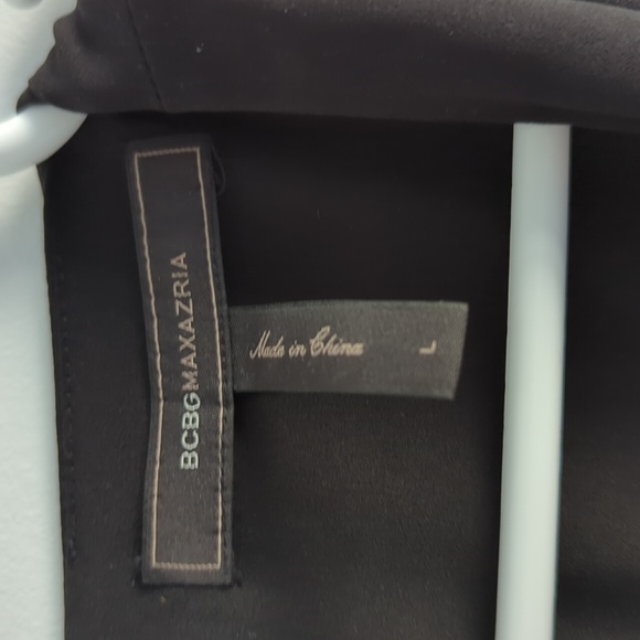 BCBG Sleeveless Blouse - Picture 4 of 6